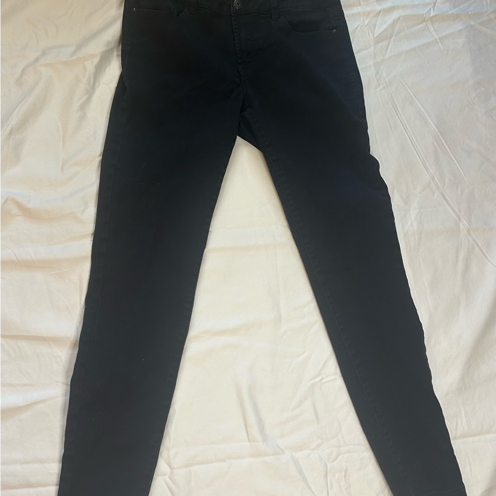 Kensie Black Denim Skinny Jeans - EUC